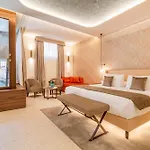 מלון Palazzo Keller 4*