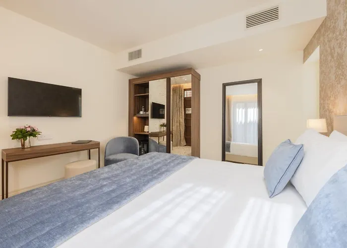 ホテル Palazzo Keller 4*