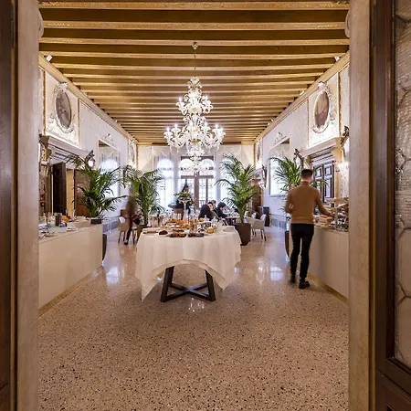 Palazzo Keller ホテル 4*